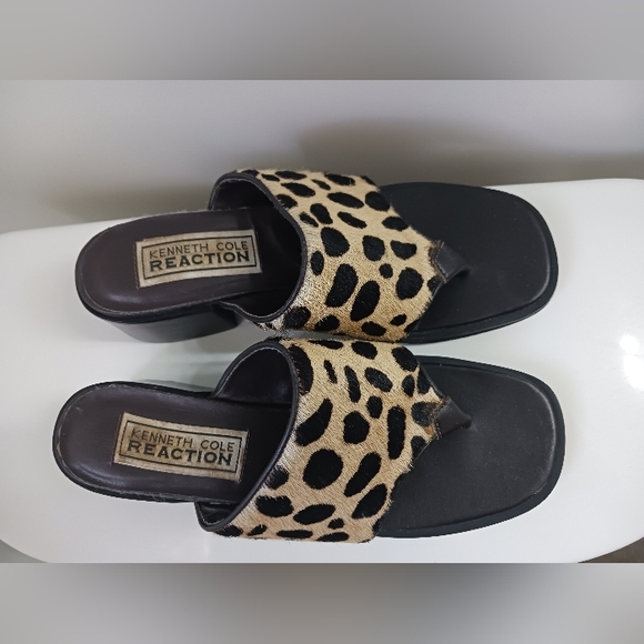 Kenneth Cole Reaction Leopard Sandals - Picture 2 of 4